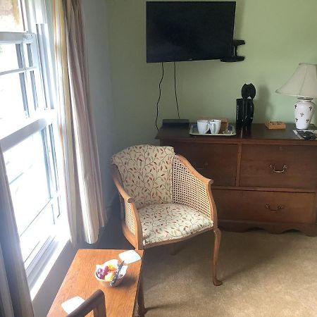 Bwthyn Cudd Bed & Breakfast Westbury  Bagian luar foto
